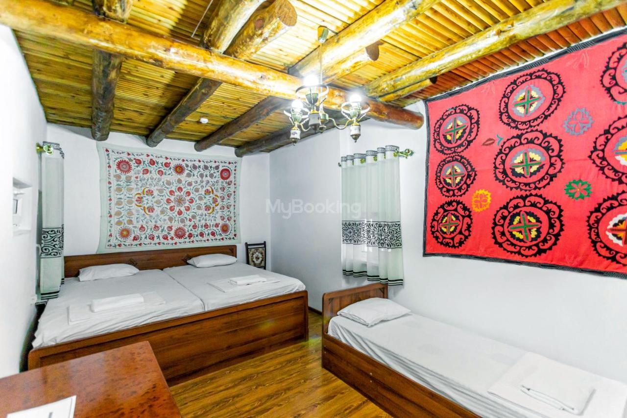 Okhun Madrasah15Th-16Th Century Hotel Bukhara Esterno foto