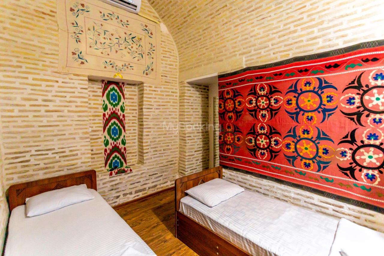 Okhun Madrasah15Th-16Th Century Hotel Bukhara Esterno foto