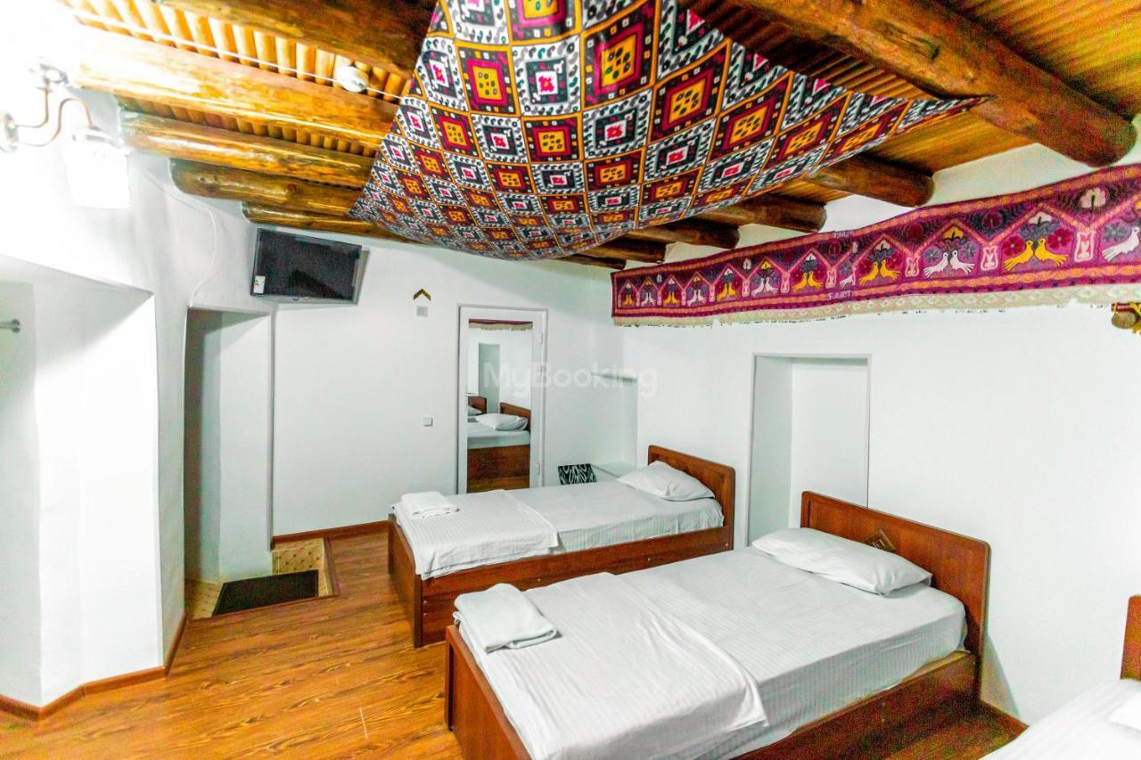 Okhun Madrasah15Th-16Th Century Hotel Bukhara Esterno foto