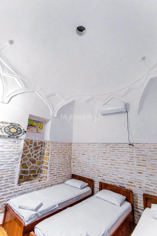Okhun Madrasah15Th-16Th Century Hotel Bukhara Esterno foto